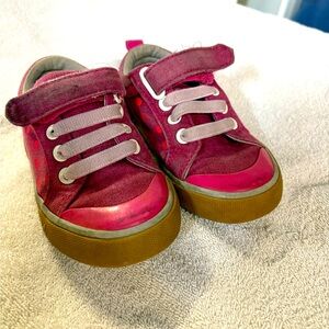 See Kai Run Pink Sneakers Size 8